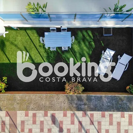 Apartamento Soleado - Amb Gran Terrassa Al Centre De Platja D'aro, Amb Parking I Piscina Comunitaria