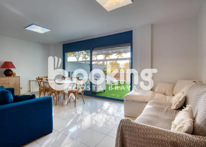 Appartement Soleado - Amb Gran Terrassa Al Centre De Platja D'aro, Amb Parking I Piscina Comunitària *