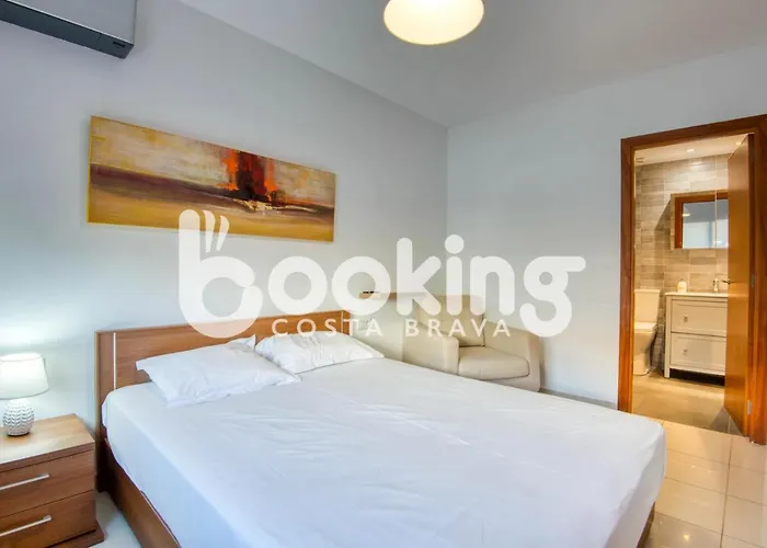 Soleado - Amb Gran Terrassa Al Centre De Platja D'aro, Amb Parking I Piscina Comunitària Castell-Platja d'Aro