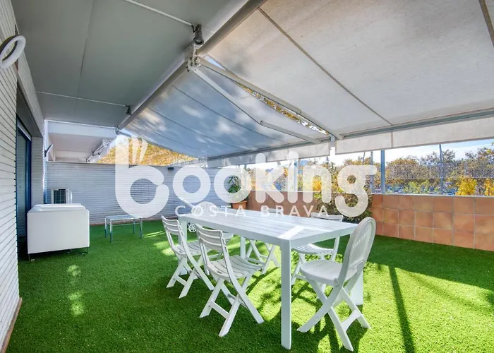 Soleado - Amb Gran Terrassa Al Centre De Platja D'aro, Amb Parking I Piscina Comunitaria